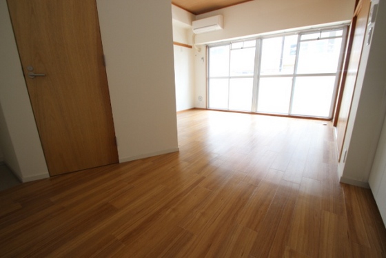 居室・リビング　※他部屋の写真です