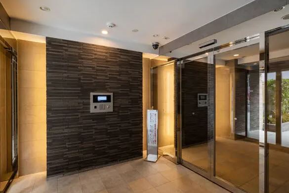 エントランス　エントランス