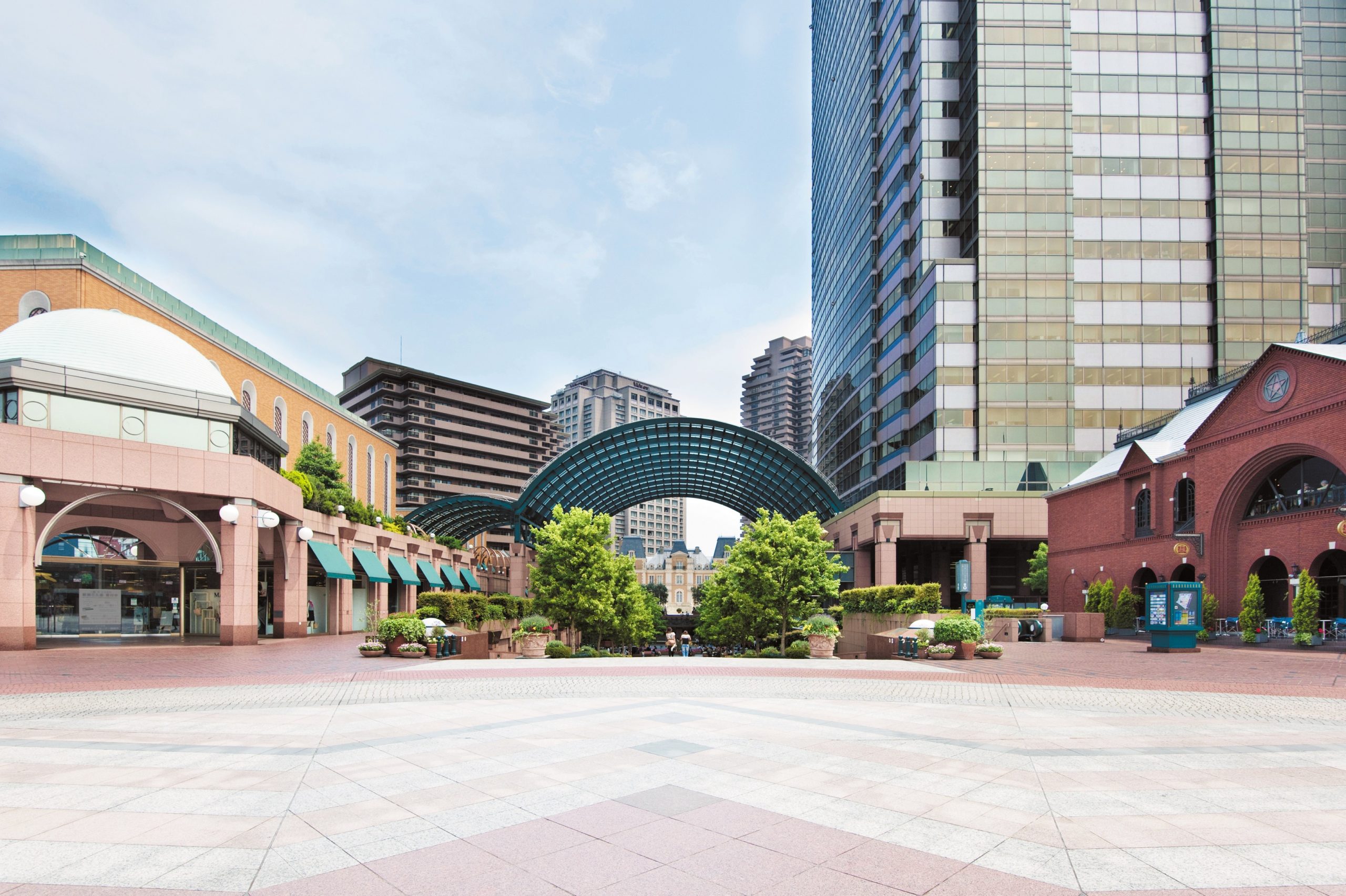 ショッピングセンター　恵比寿ガーデンプレイスセンタープラザ（ショッピングセンター）まで409m