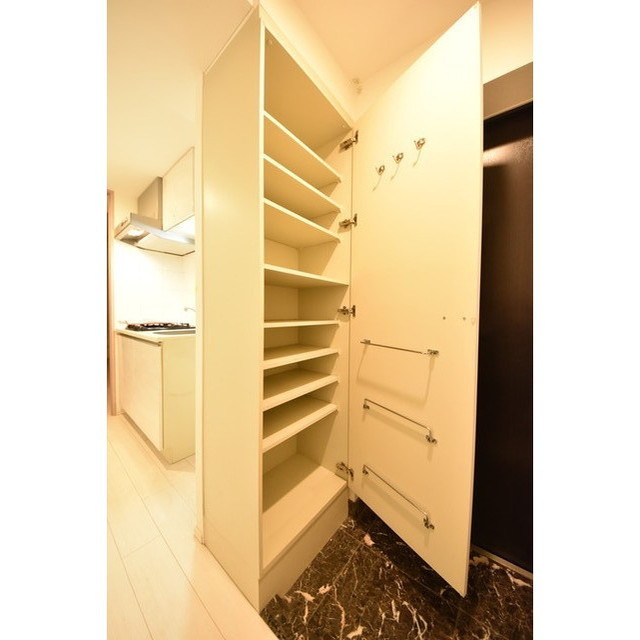 玄関　シューズボックス付き