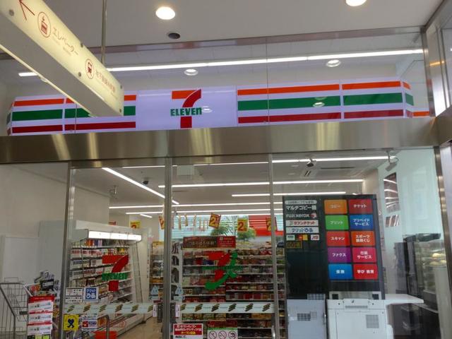 コンビニ　セブンイレブン錦糸町ロッテシティ1F店（コンビニ）まで613m