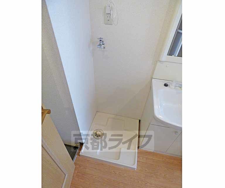 その他設備　室内洗濯機置きです。