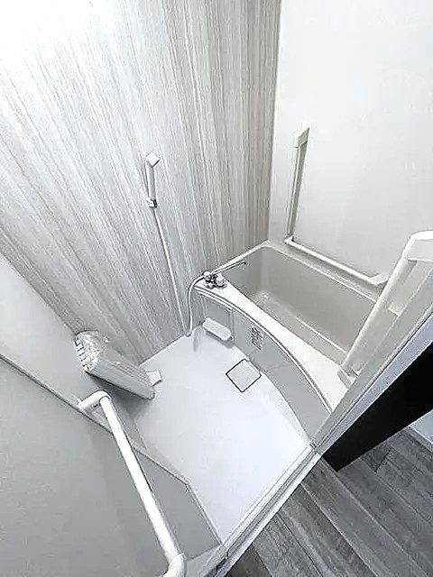 バス・シャワールーム　風呂