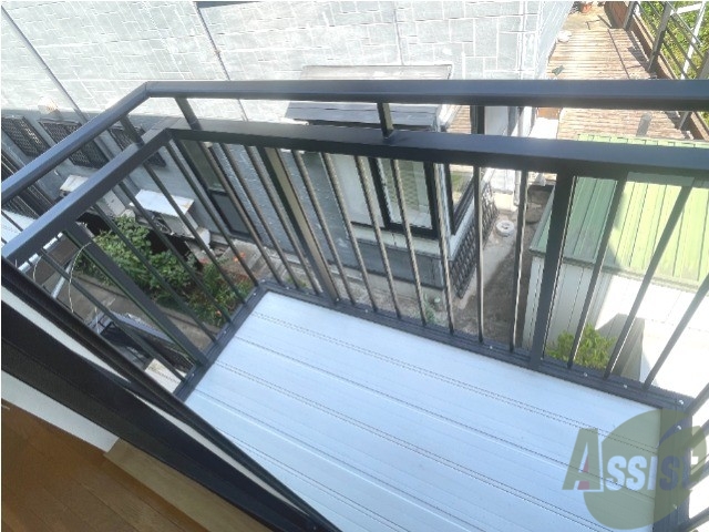 バルコニー　お天気のいい日はバルコニーで洗濯物も干せますよ。