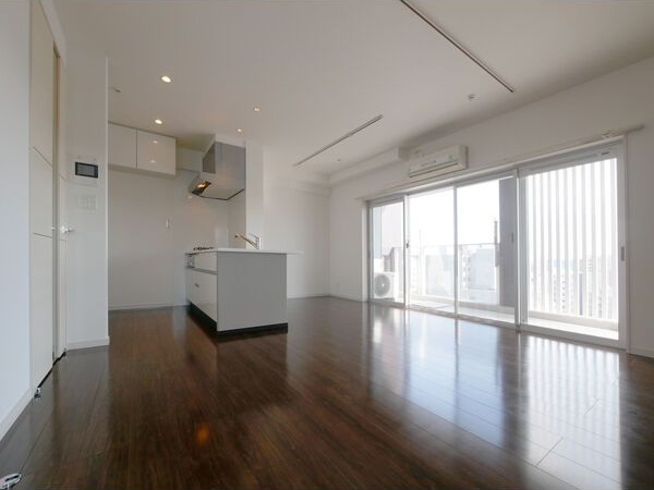 居室・リビング　※写真は同じマンションの違う部屋のものになります。