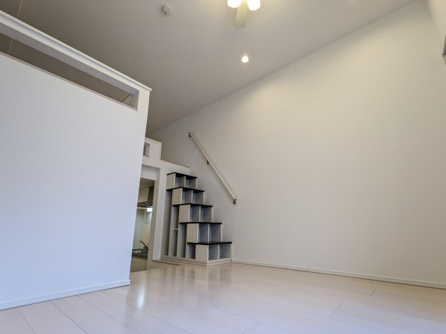 居室・リビング　105号室