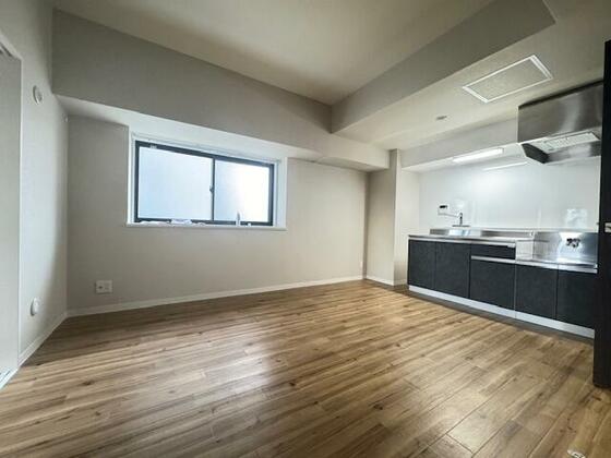 居室・リビング　※室内写真は反転間取り別部屋の写真となります。