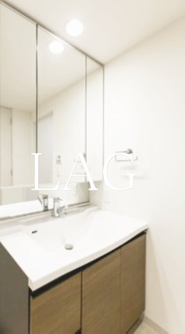 洗面設備　洗面台です。