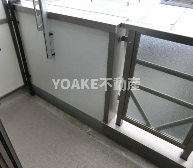 バルコニー　画像は別部屋のものです。現況と相違がある場合、現況優先。