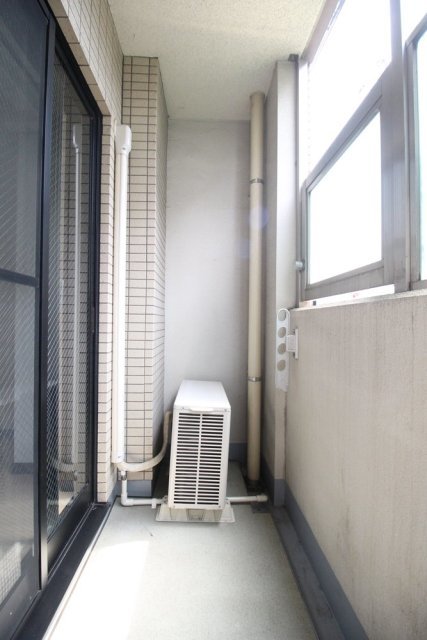 バルコニー　バルコニーあります