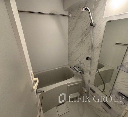 バス・シャワールーム　風呂