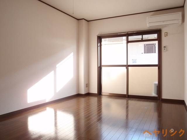 居室・リビング　洋室