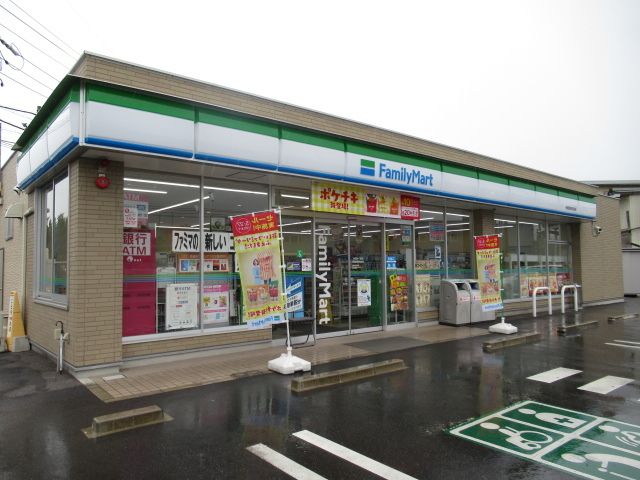コンビニ　ファミリーマート伊賀西明寺南店（コンビニ）まで1000m
