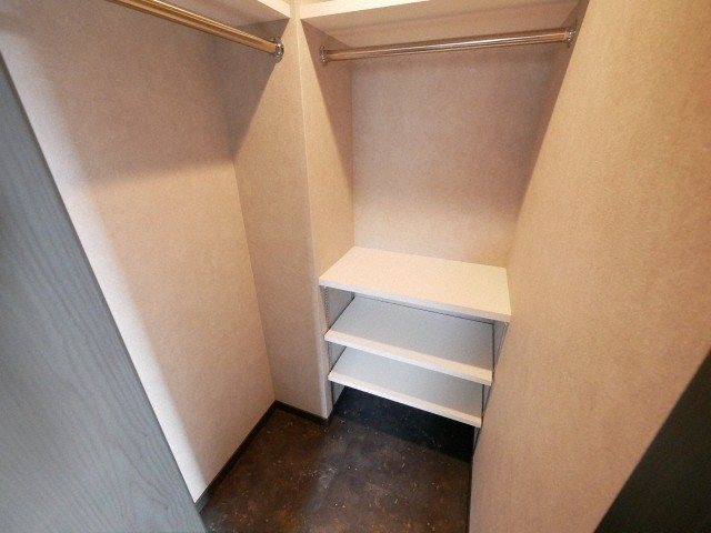 収納　同物件別号室の為、現況を優先致します。