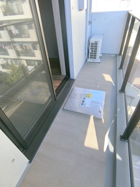 バルコニー　バルコニー