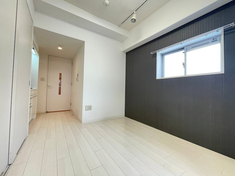 居室・リビング　こちらのリビングで趣味の時間をお楽しみください