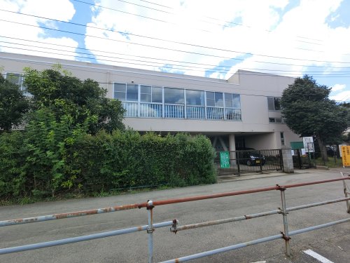 幼稚園・保育園　富里保育園（幼稚園・保育園）まで813m