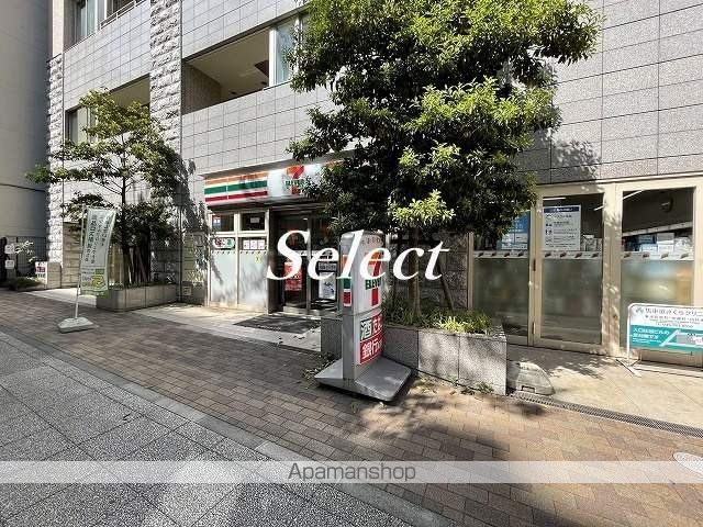 コンビニ　セブンイレブン（コンビニ）まで195m