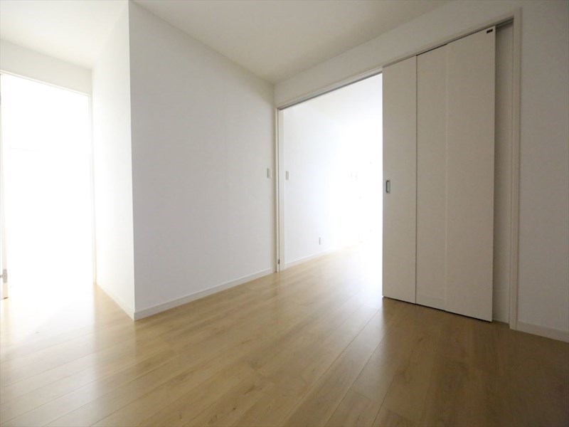 その他部屋・スペース　洋室6.7帖　ウォークインクローゼット付（収納充実してます）