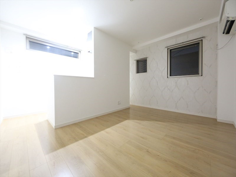 居室・リビング　ＬＤＫ11.5帖　対面式キッチン　エアコン完備