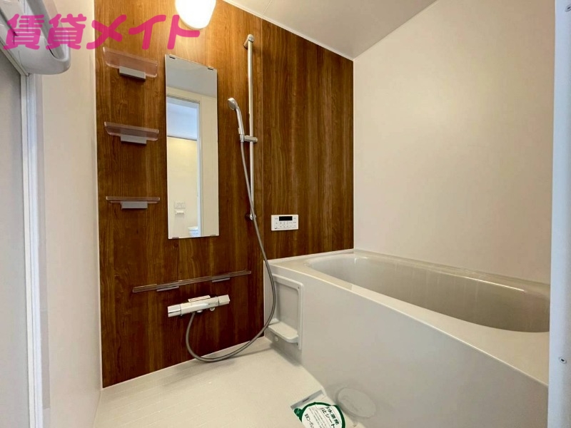 バス・シャワールーム　別部屋参考写真です