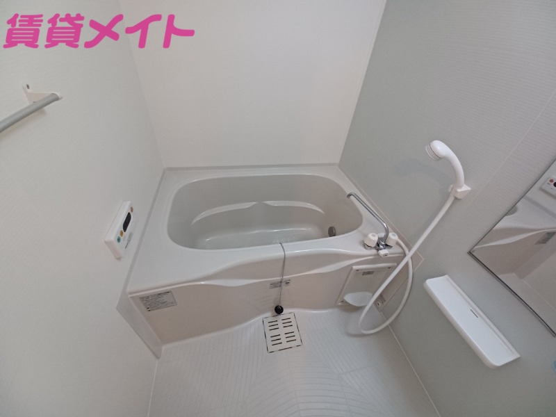 バス・シャワールーム　同型参考写真です