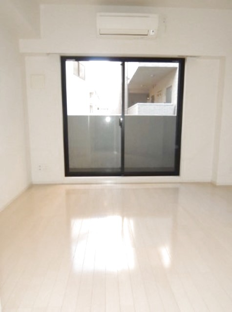 居室・リビング　同仕様写真