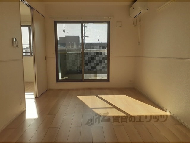 居室・リビング　洋室