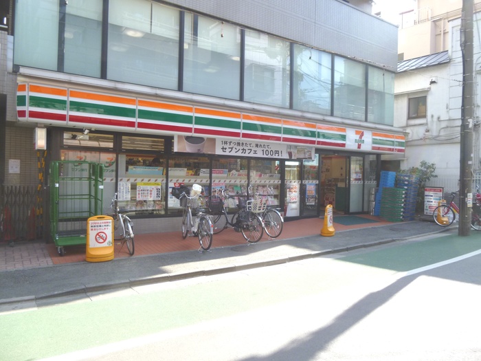 コンビニ　セブンイレブン板橋本町駅東店（コンビニ）まで123m
