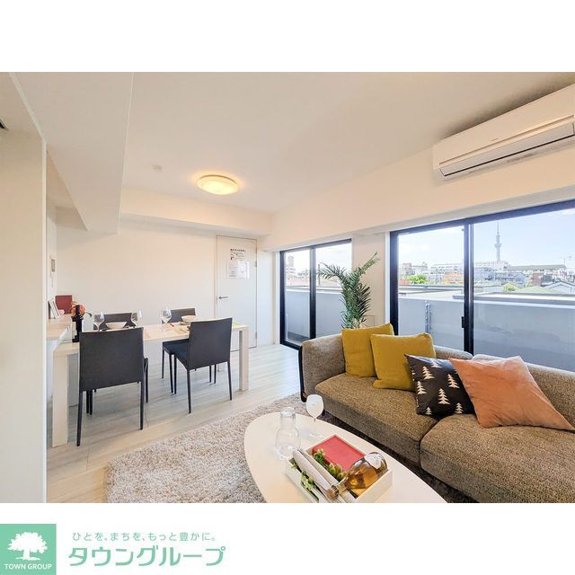 居室・リビング　【家具・家電の備え付けはありません】