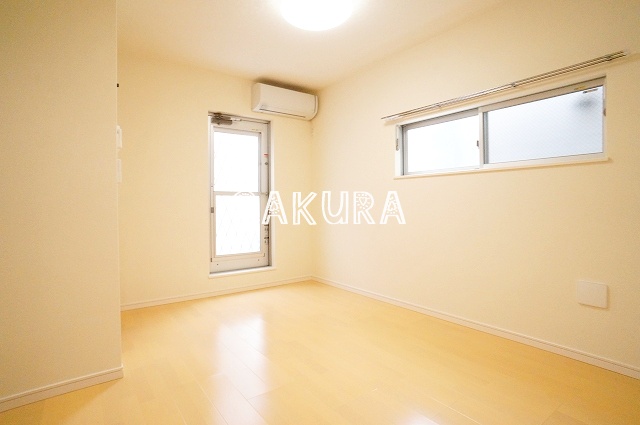 居室・リビング　使いやすい形の為、レイアウトを楽しめます♪