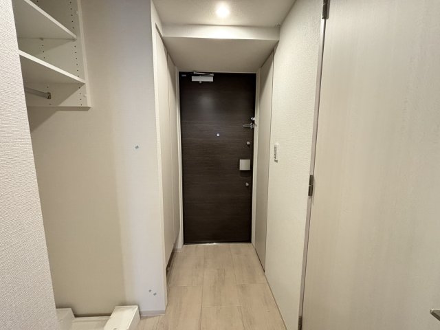 玄関　※別号室参考写真