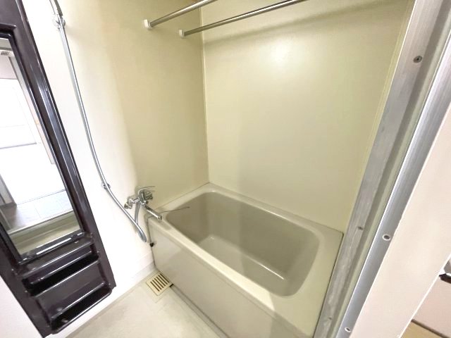 バス・シャワールーム　(参考)同マンション同間取り他部屋の写真