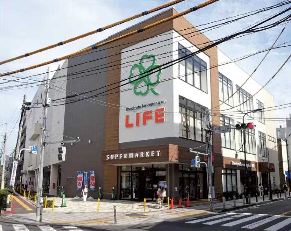 スーパー　ライフ梅島駅前店（スーパー）まで775m