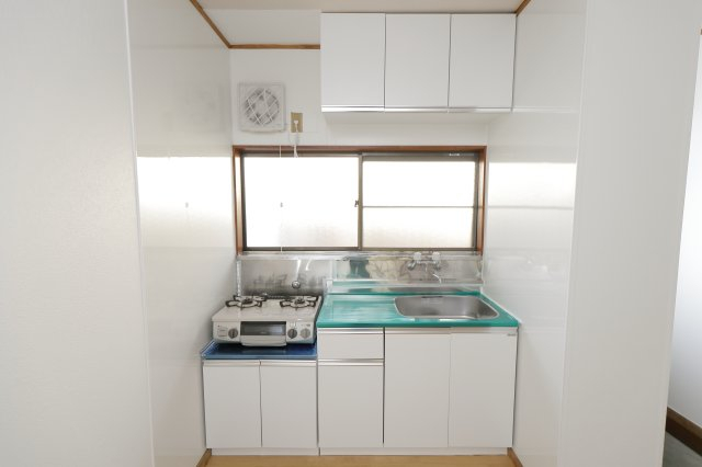 キッチン　コンロは残置物