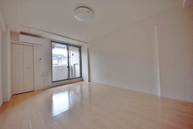 居室・リビング　★広々としたお部屋です★