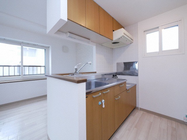 キッチン　人気の対面キッチンタイプです！