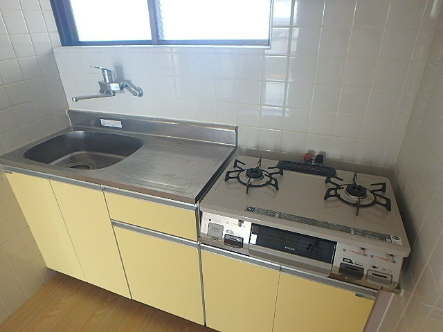 キッチン　他号室の参考写真です。