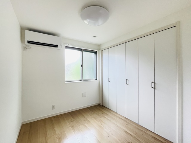 居室・リビング　別部屋参考写真です