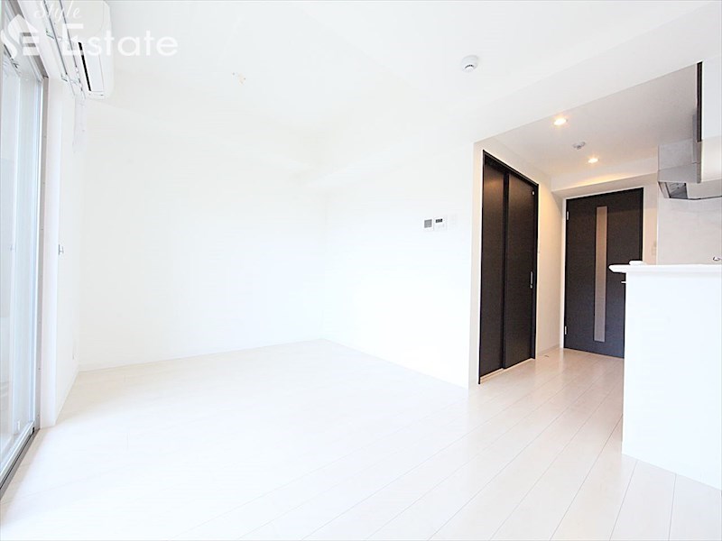 居室・リビング　内装