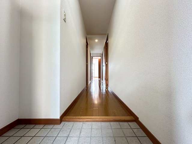 玄関　詳細は、RISUMO江坂本店までお問合せください♪