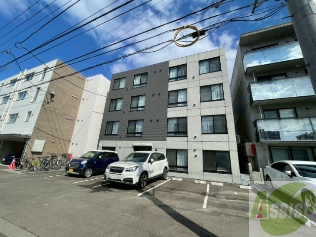 建物外観　札幌市中央区南１４条西「ｃｈｉｓｅ　Ｙａｍａｈａｎａ」