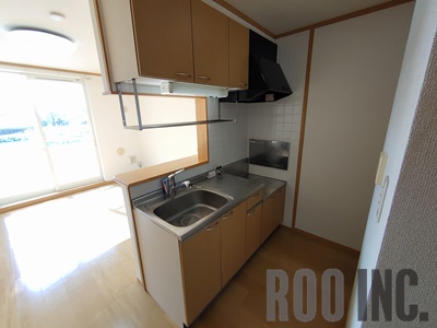 キッチン　写真は反転のお部屋です