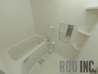 バス・シャワールーム　写真は反転のお部屋です