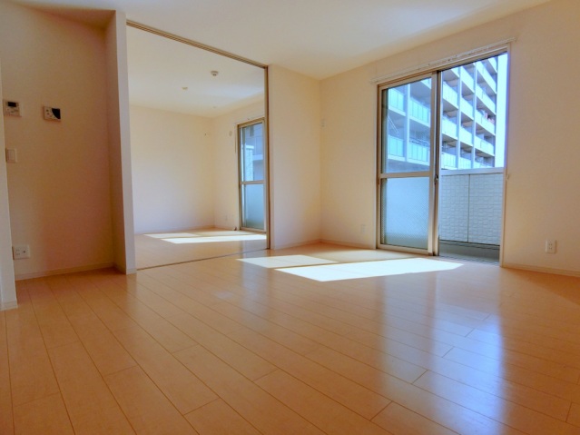 居室・リビング　日当り良好のリビング