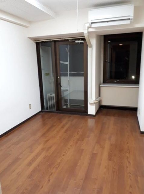 居室・リビング　※他号室写真使用