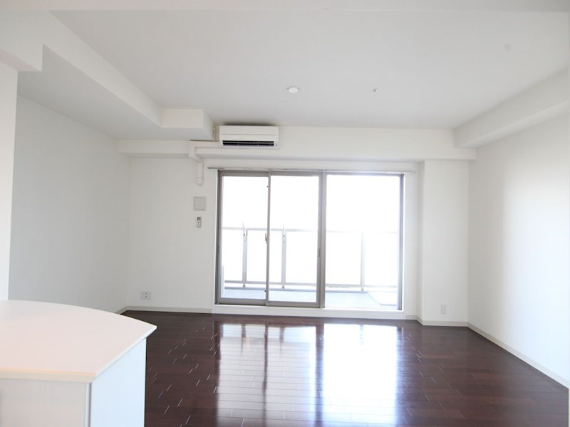 バルコニー　洋室10.9帖　クローゼット付（収納充実してます）