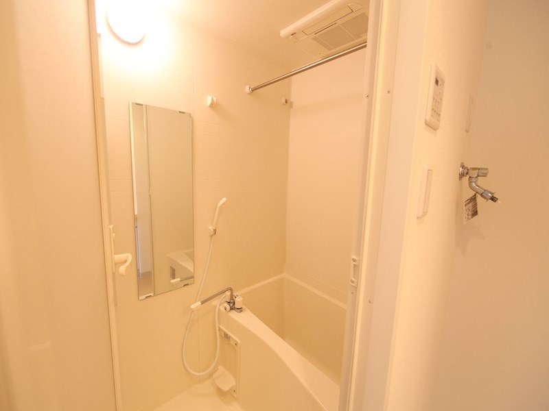 バス・シャワールーム　浴室暖房乾燥機付　24時間換気機能付バスルーム