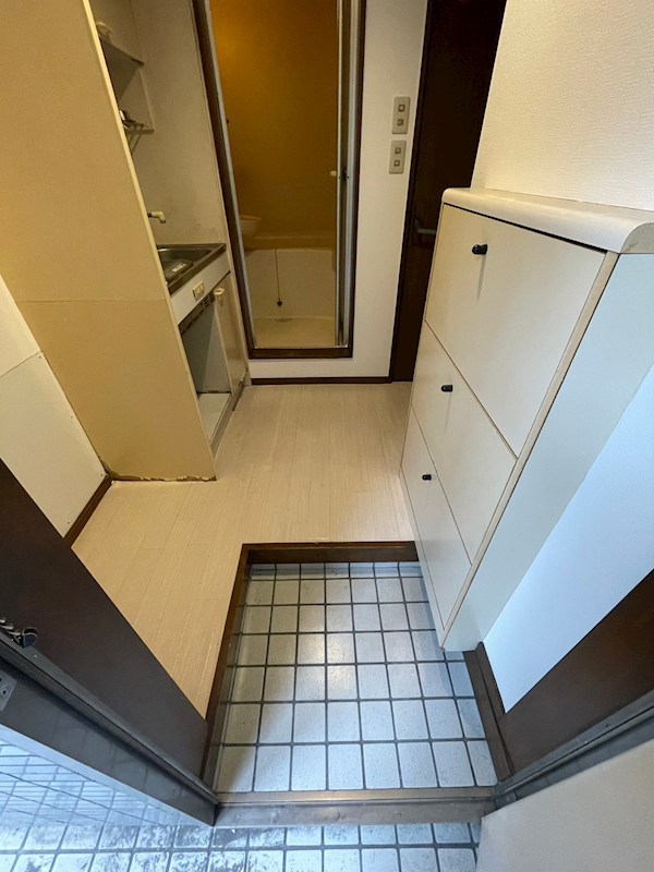 玄関　別部屋参照