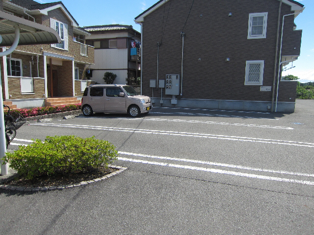 駐車場　駐車場